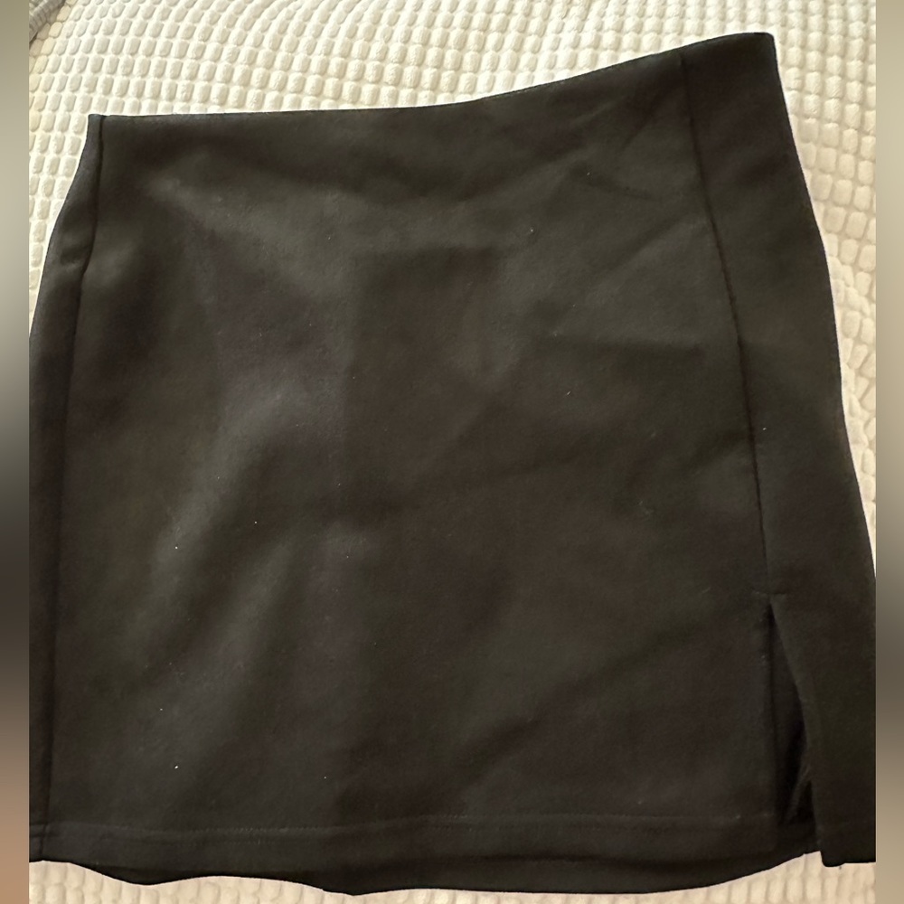 Black skirt